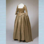 15. Quaker Plain Dress